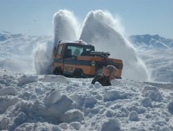 21 köy yolu kapalı